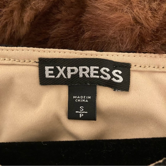 Express Lace Top - Picture 4 of 5